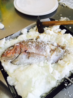 鯛の塩釜焼